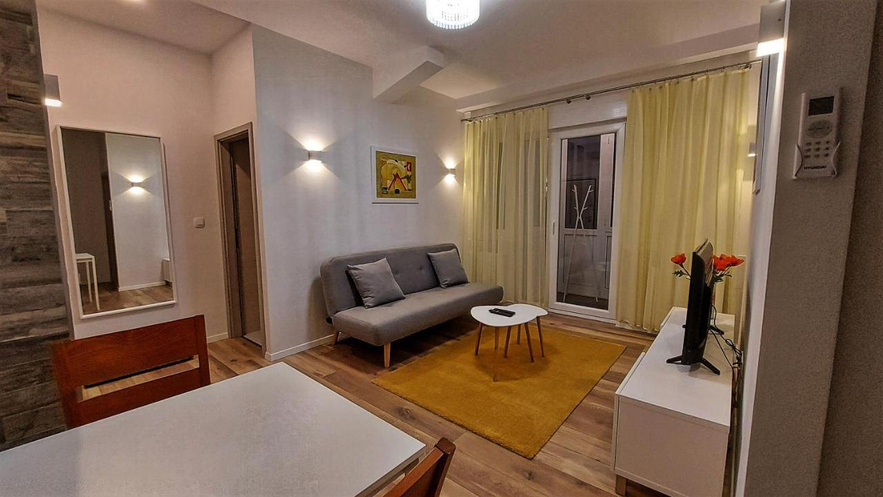 Apartments Square Загреб Экстерьер фото
