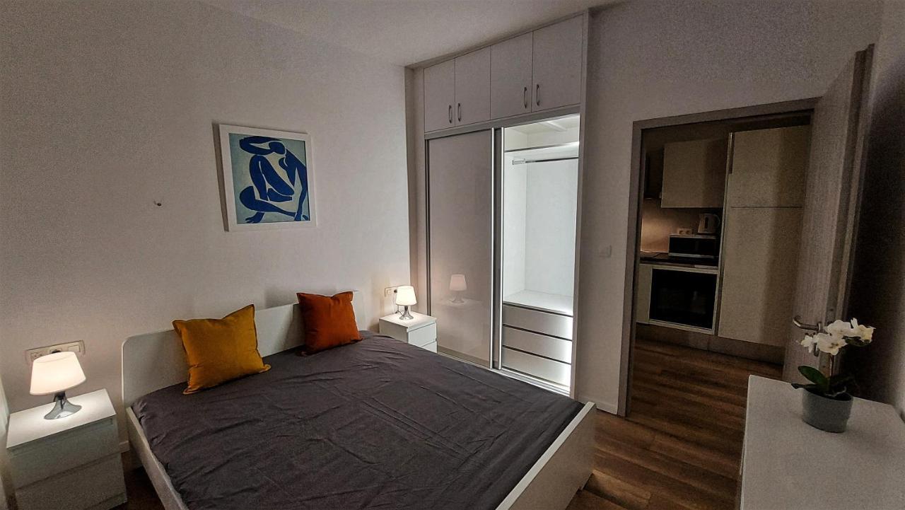 Apartments Square Загреб Экстерьер фото