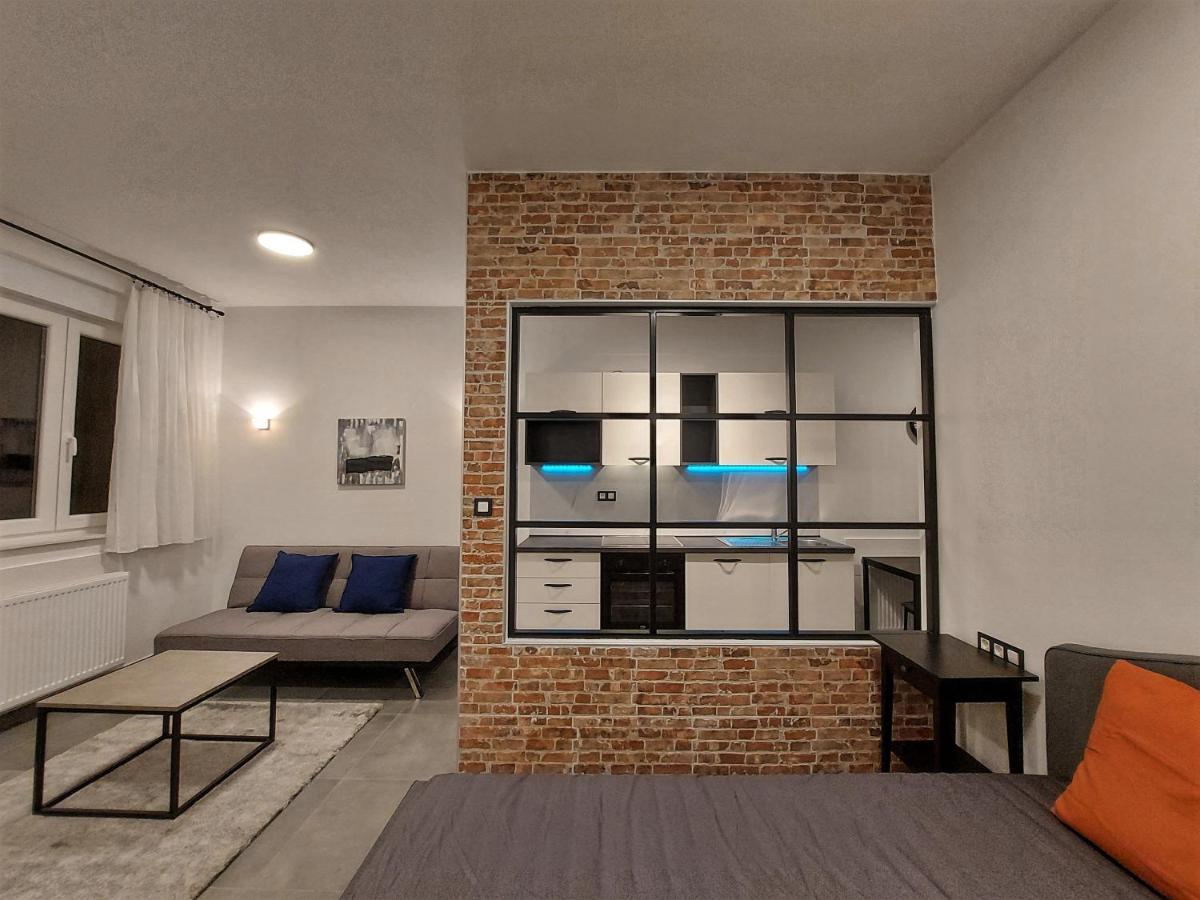 Apartments Square Загреб Экстерьер фото